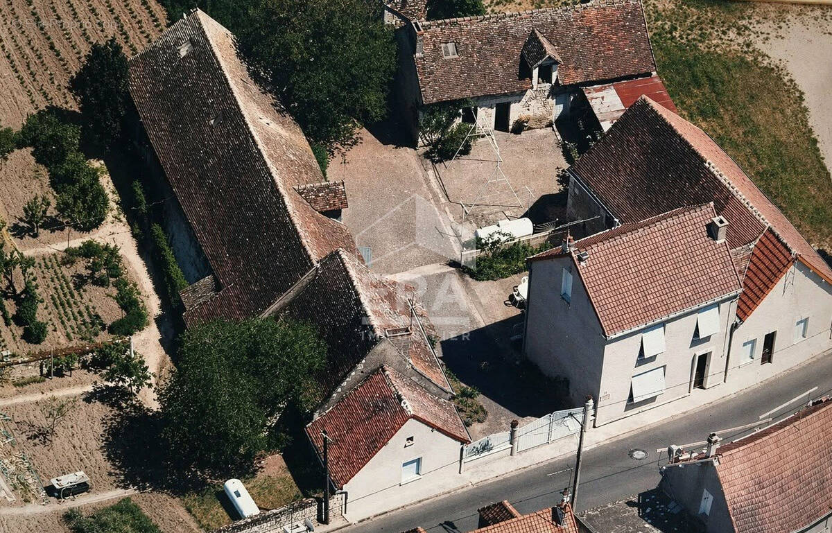 Maison à MARCILLY-SUR-VIENNE