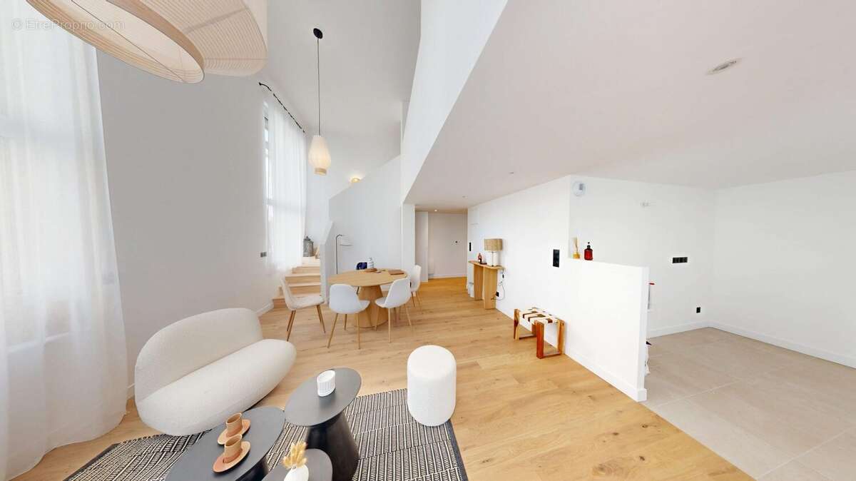 Appartement 99 m² à Lorient  - photo 2
