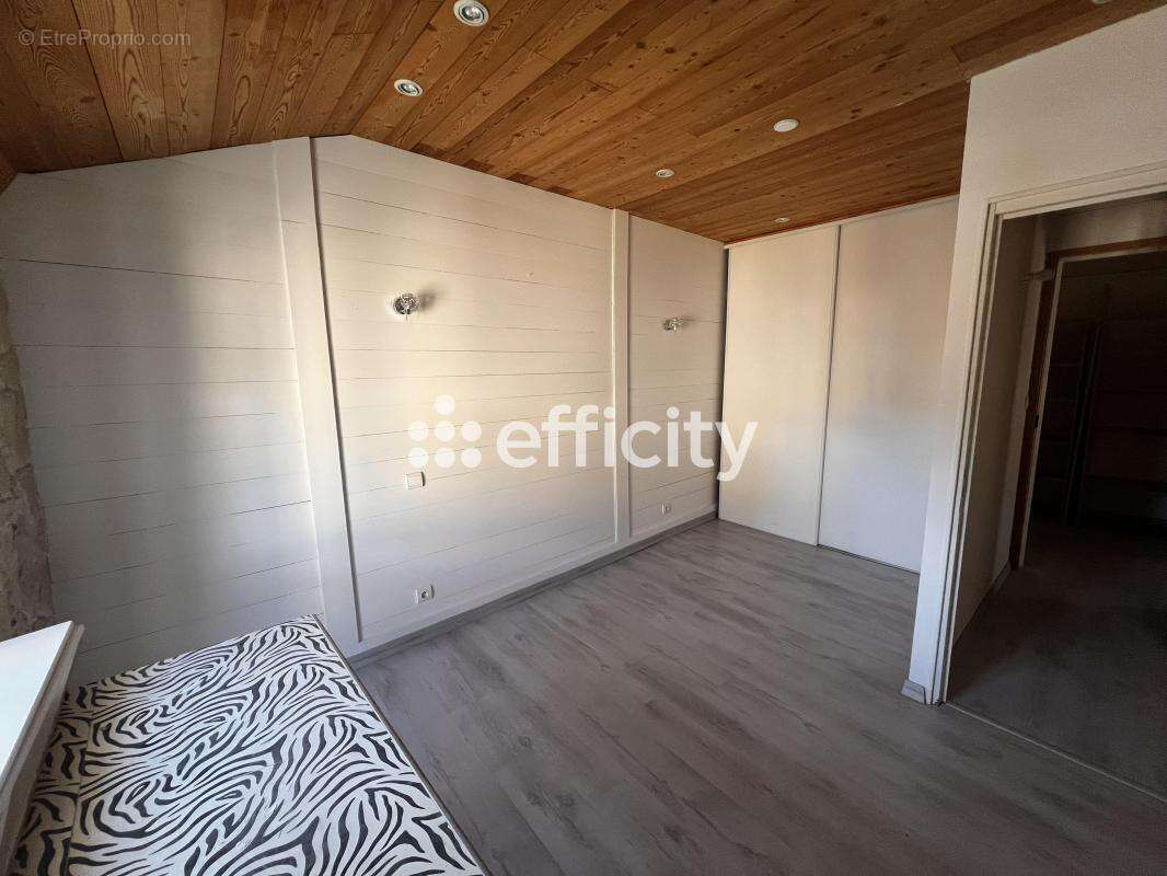 Appartement à RENAGE