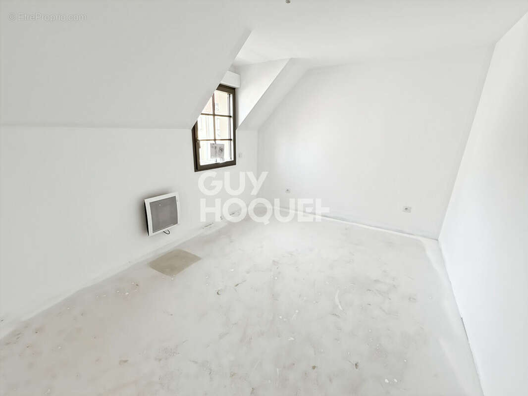 Maison à FONTENAY-TRESIGNY