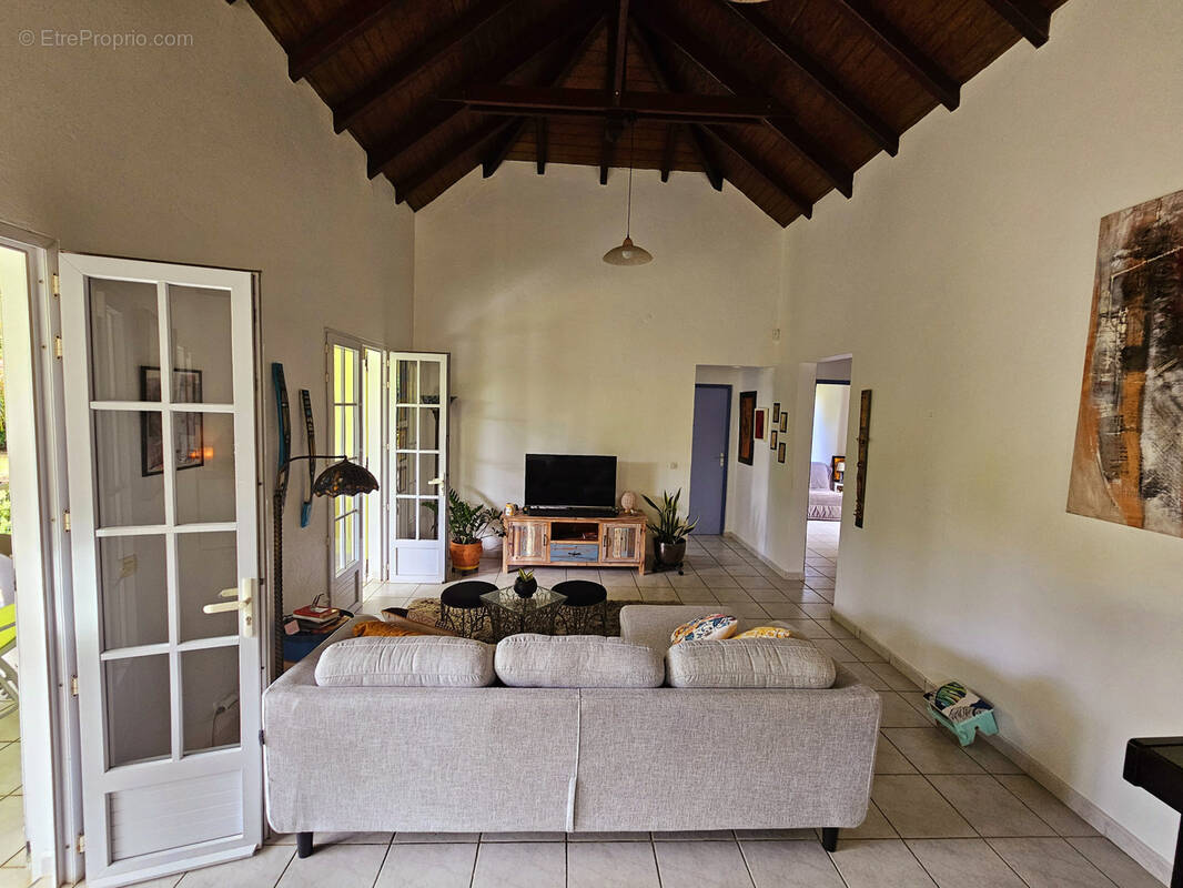 Maison à PETIT-BOURG