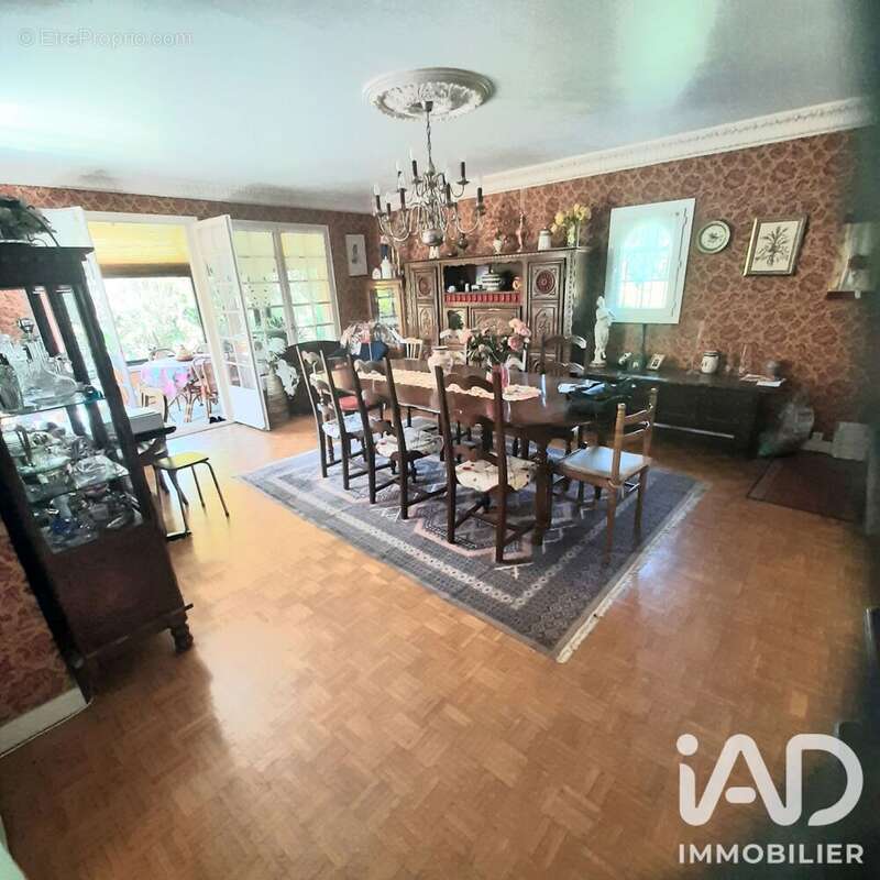 Maison 136 m² à Carhaix-Plouguer  - photo 5