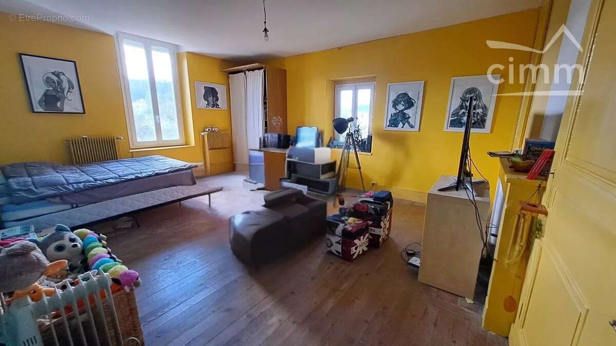 Maison à RUY