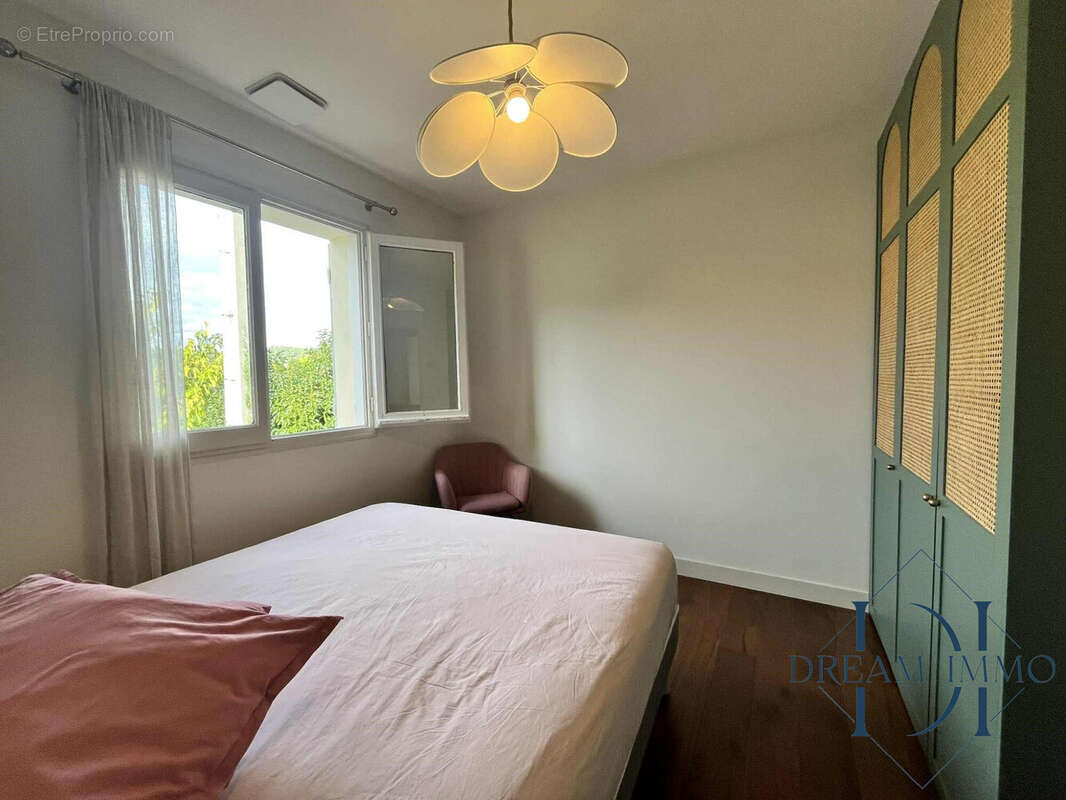 Maison à SOLLIES-PONT