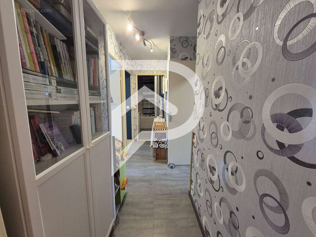 Appartement à ELANCOURT