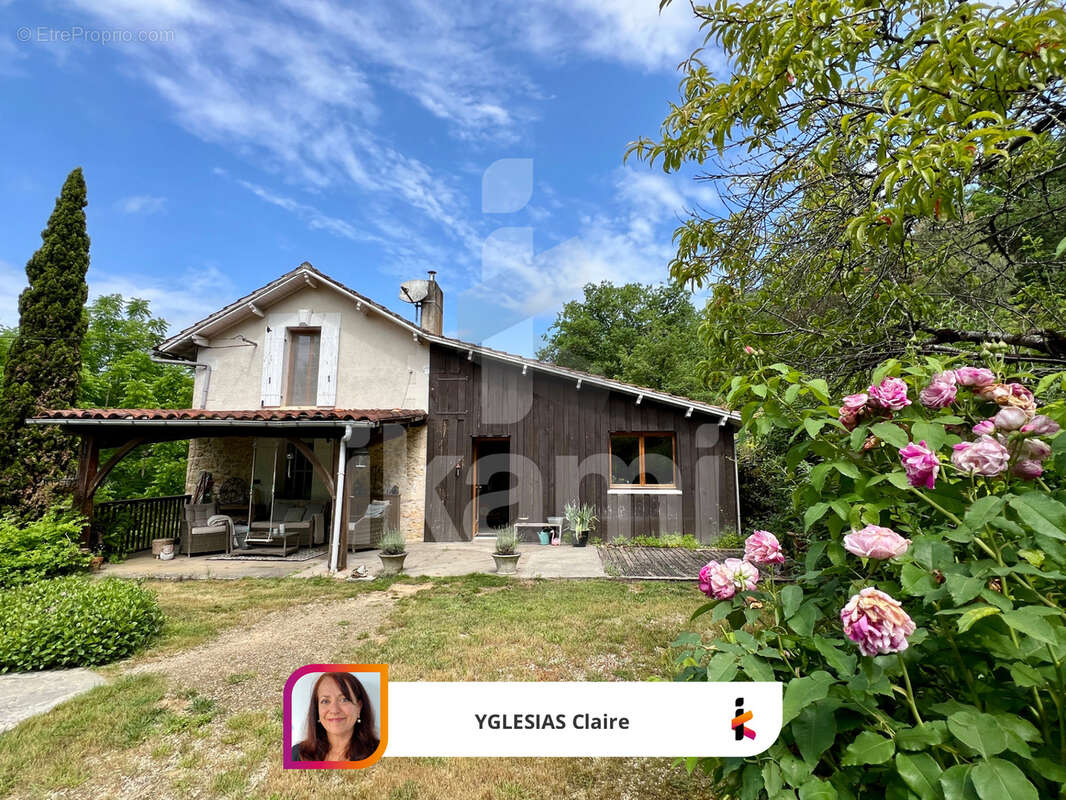 Maison à QUEYSSAC