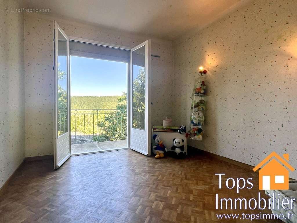 Maison à VILLEFRANCHE-DE-ROUERGUE