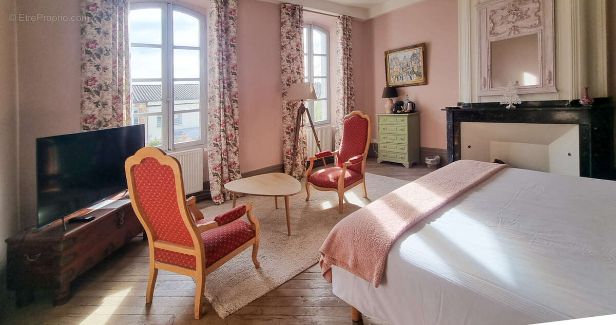 20260202145558 - Maison à MIREPOIX