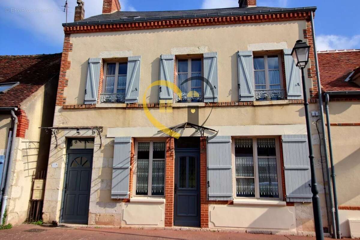 Maison à LA BUSSIERE