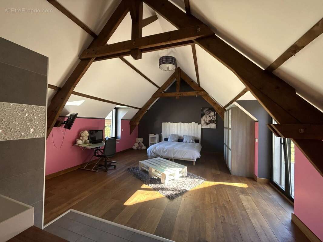 Maison à POIGNY-LA-FORET