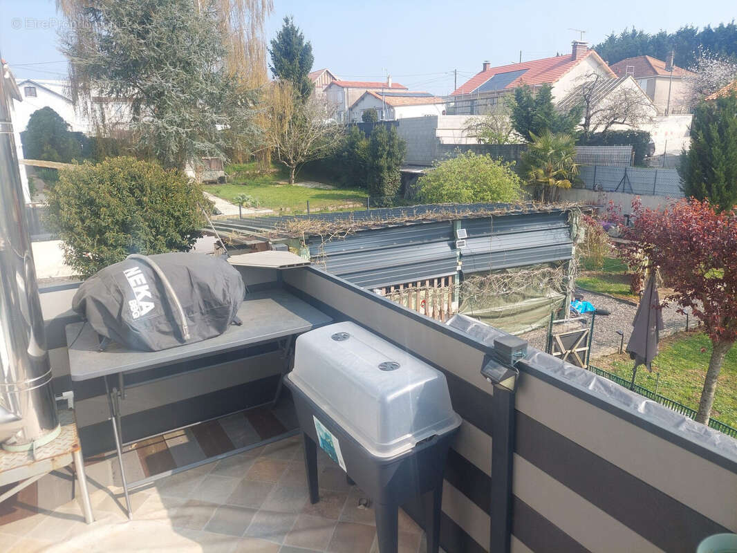 Maison 93 m² à Civray  - photo 8