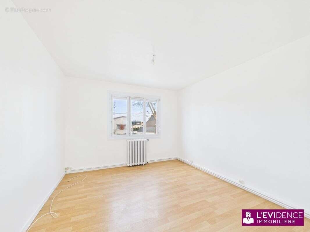 Appartement 68 m² à Saint-Nazaire  - photo 7