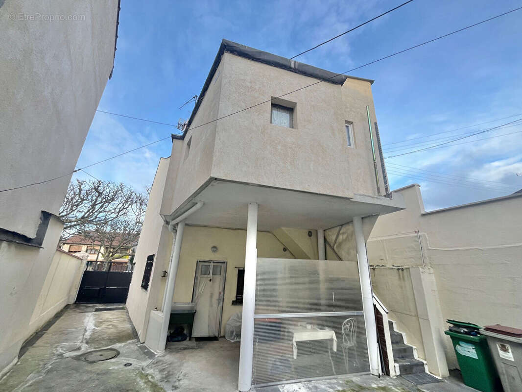 Appartement à LE RAINCY