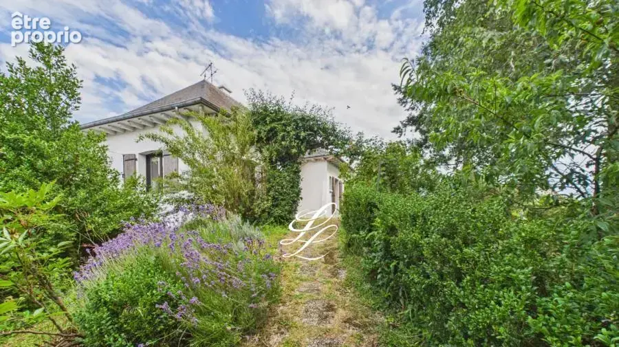 Photo Maison à Chateaugiron au prix de 450 210€
