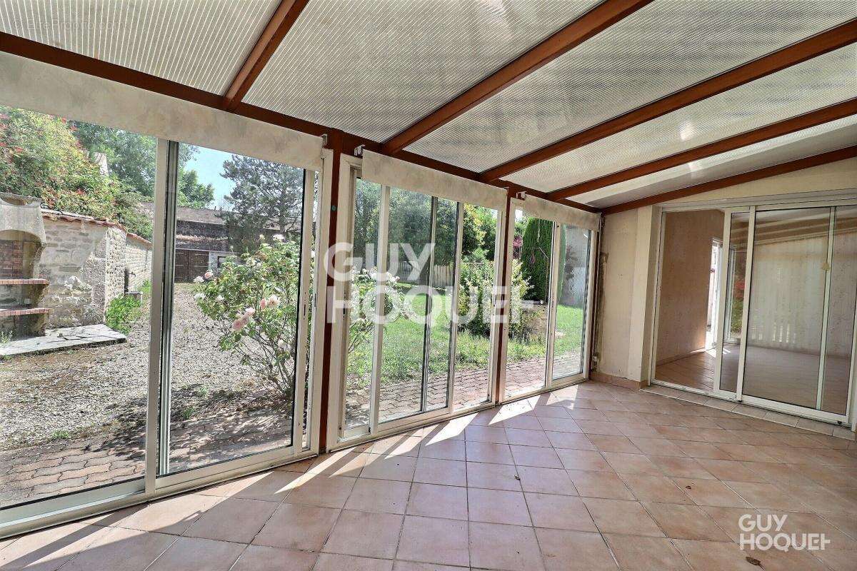 Maison à SAINT-GERMAIN-DE-MARENCENNES