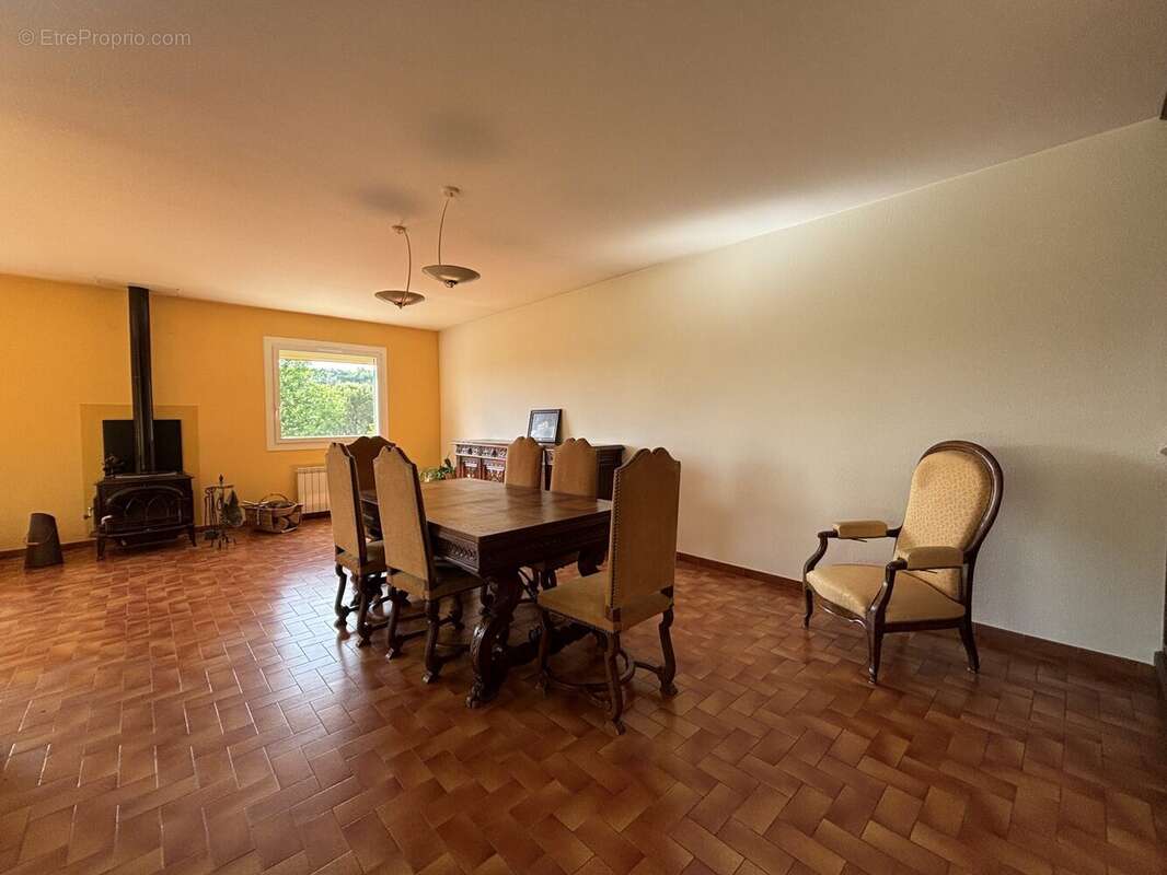 Maison 140 m² à Saint-Donat-Sur-L'herbasse  - photo 4