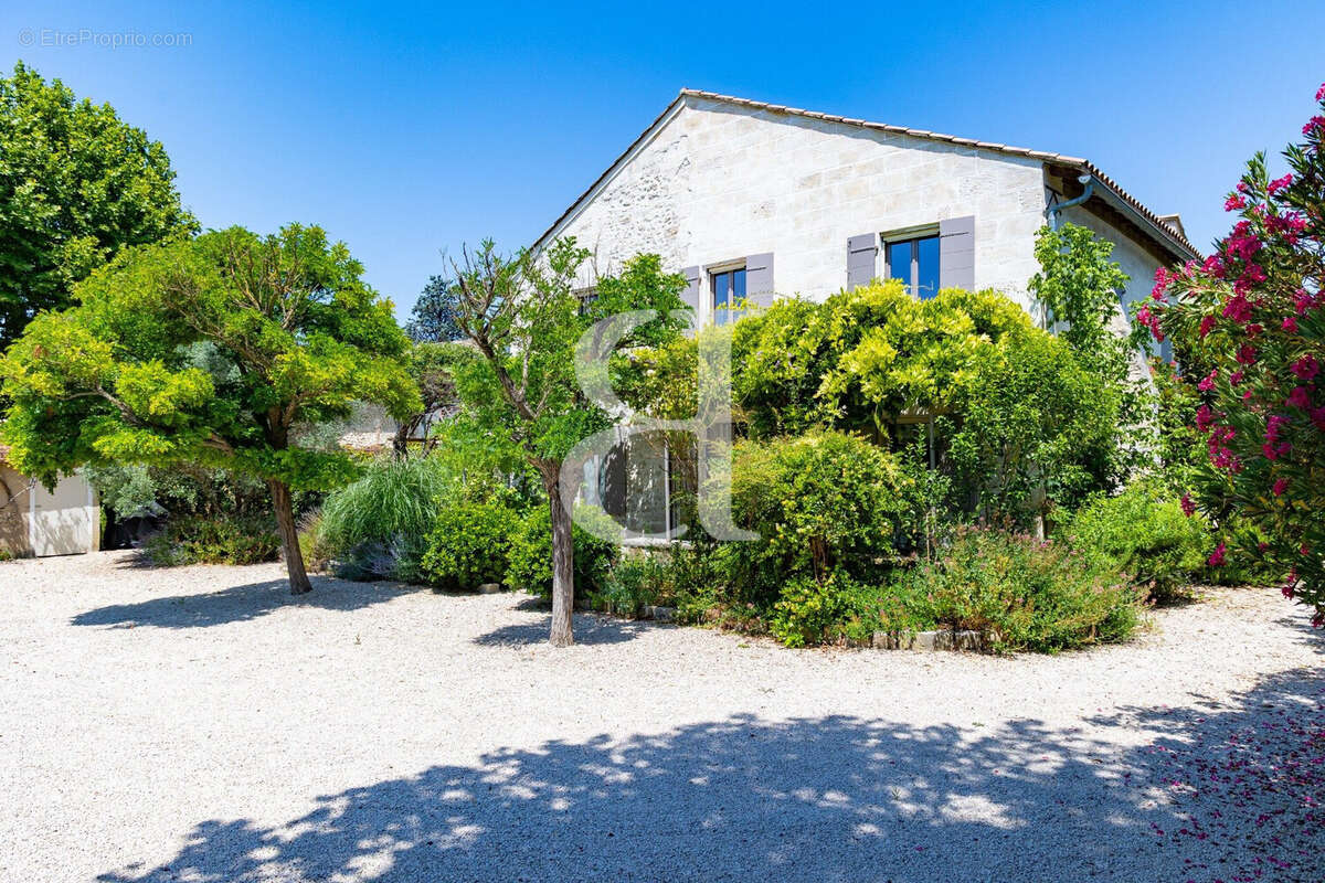 Maison à SAINT-REMY-DE-PROVENCE