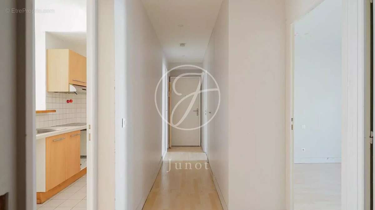 Appartement à PARIS-11E