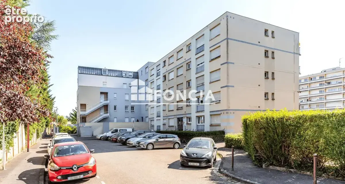 Metz devant les ponts, F2 avec balcon et parking sous-terrain - photo 4