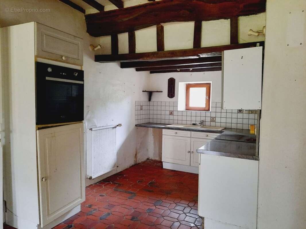 Maison à HAUTEVILLE-LA-GUICHARD