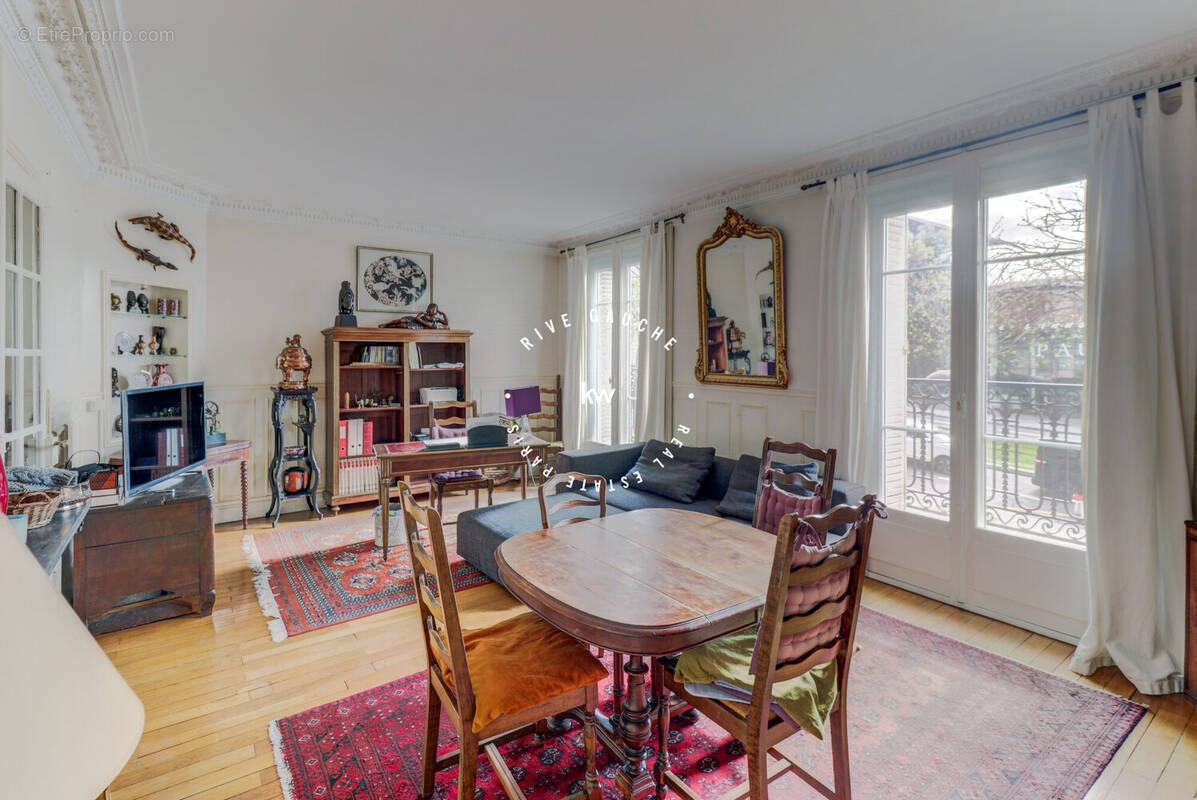 Appartement à PARIS-15E