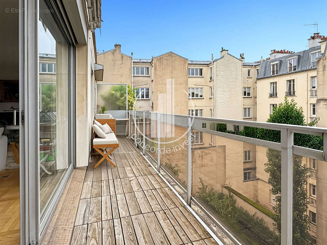 Appartement à NEUILLY-SUR-SEINE