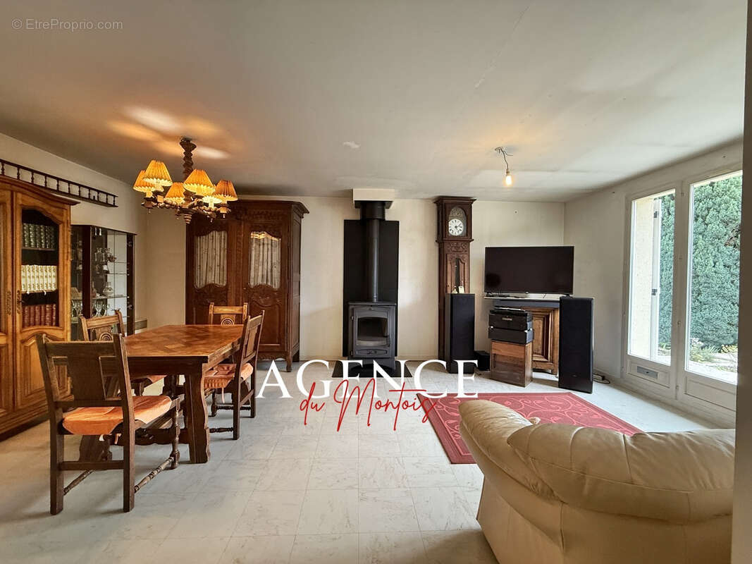 Maison à DONNEMARIE-DONTILLY