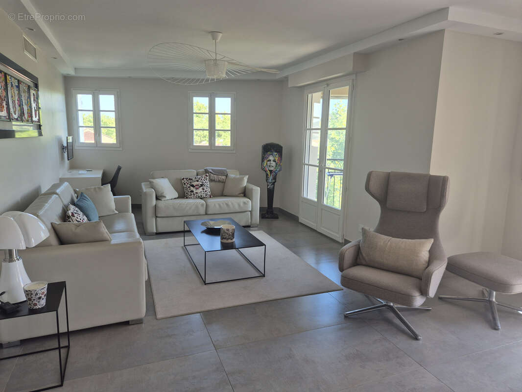 Appartement à SAINT-TROPEZ