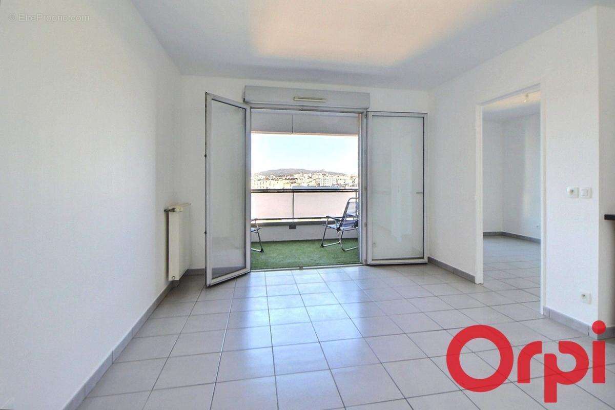 Appartement à MARSEILLE-2E
