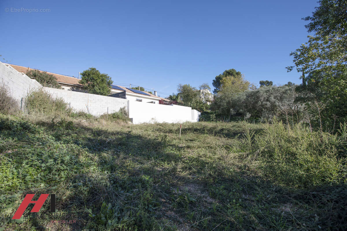 Terrain à MARSEILLE-12E