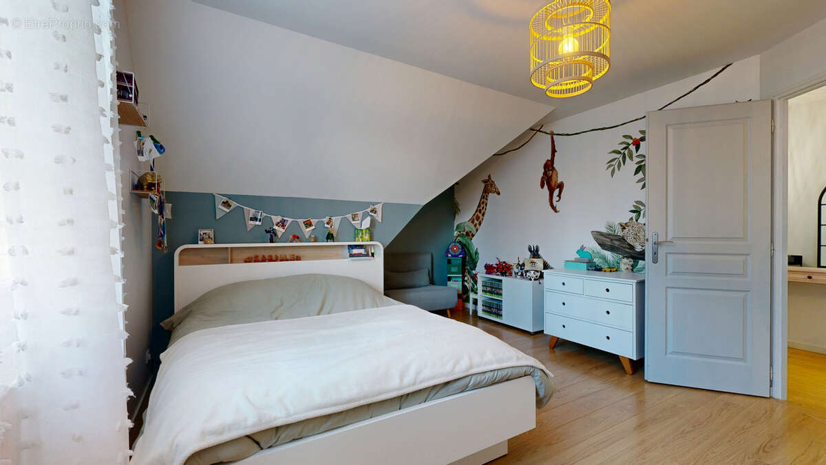 Maison à MONTFORT-L'AMAURY