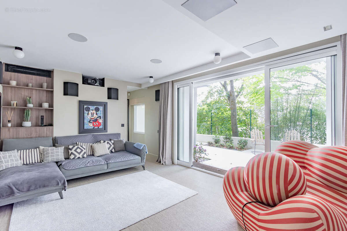 Maison à NEUILLY-SUR-SEINE