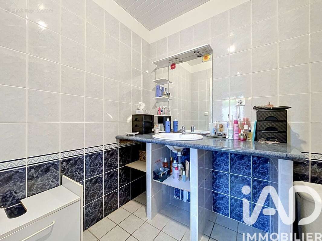 Maison 200 m² à Saint-Martin-Des-Pres  - photo 9