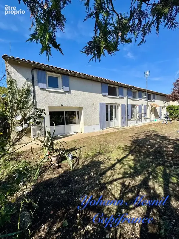 Maison à CHENAY