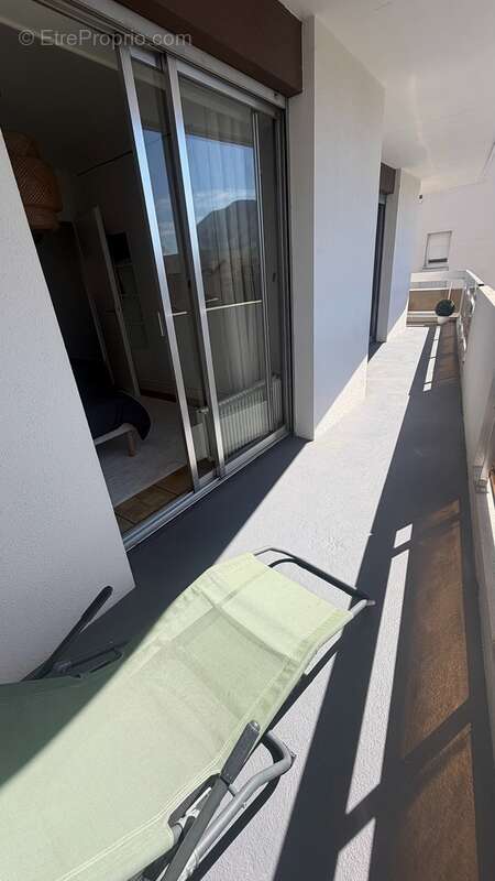 Terrasse privative accessible depuis les chambres : un vrai plus. - Appartement à ANNEMASSE