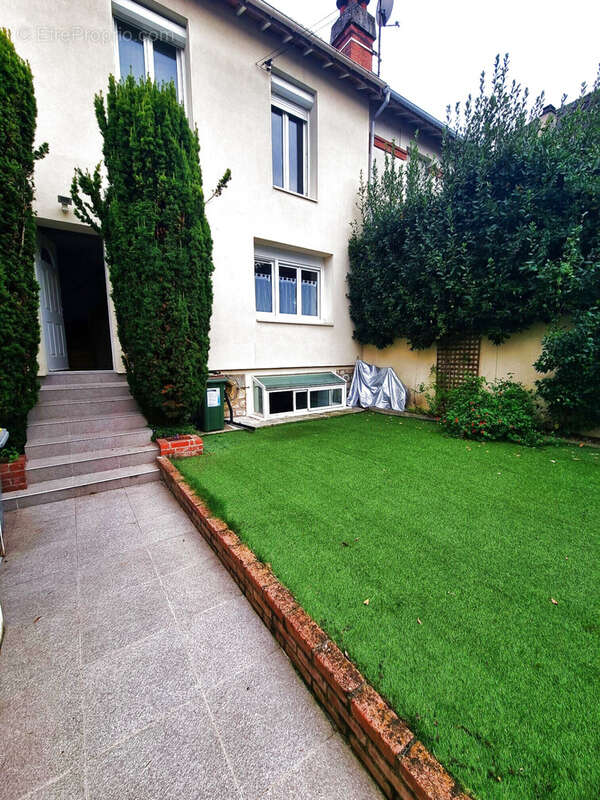 Maison à BAGNEUX