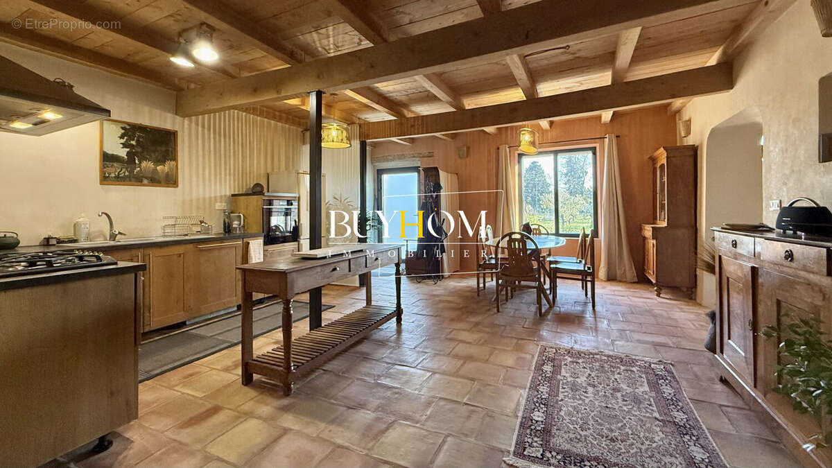 Maison à CAUMONT-SUR-DURANCE