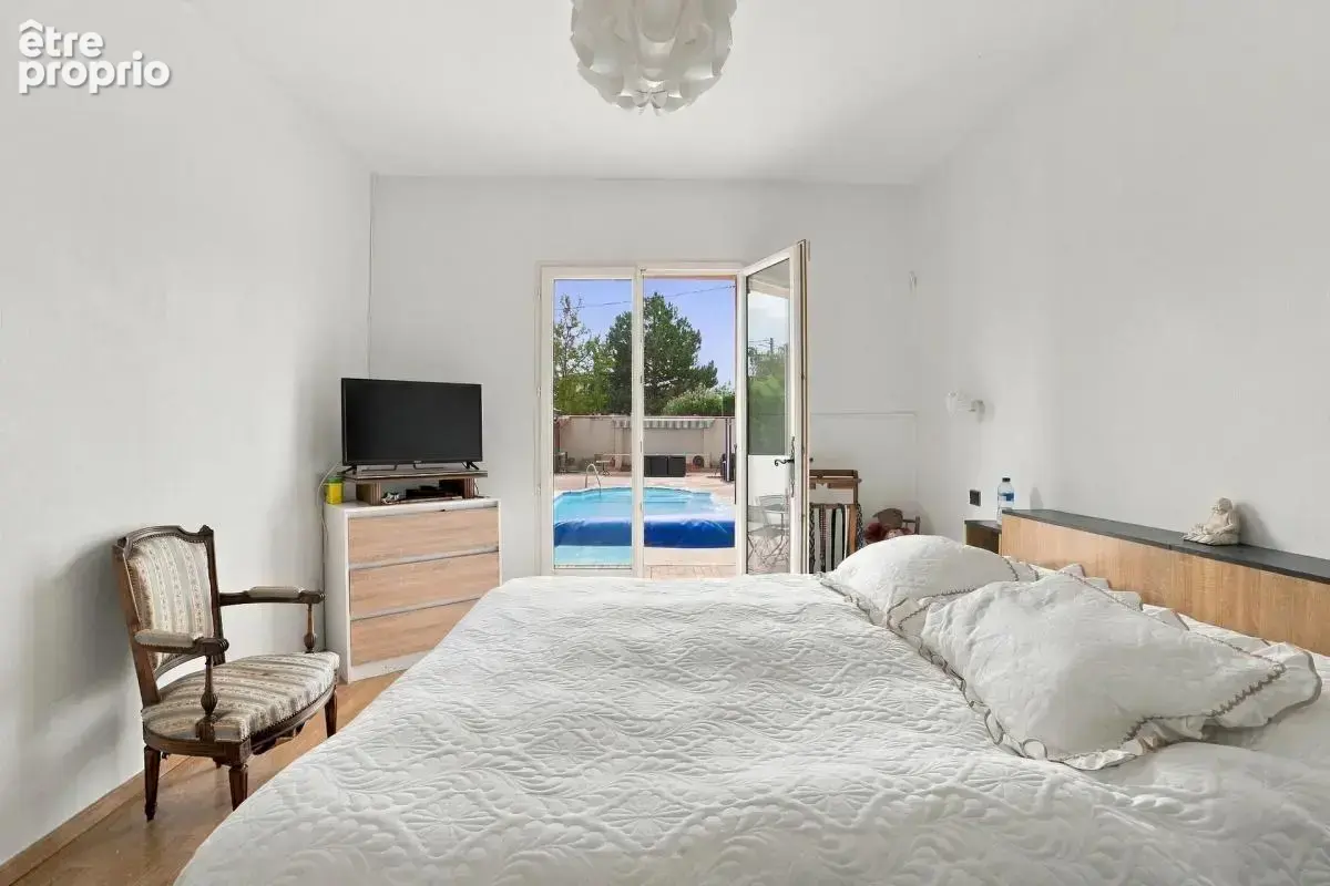 Maison de 7 pièces de 210 m² à Bruguières - photo 8