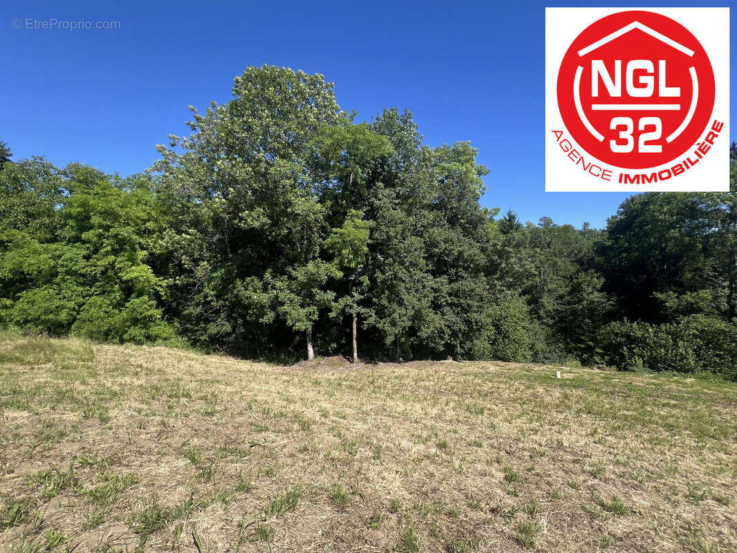 Terrain 531 m² à Choisy  - photo 2