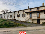 Maison à MONCOUTANT