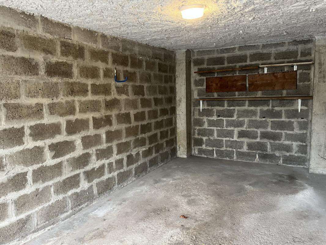 Parking à VILLEURBANNE
