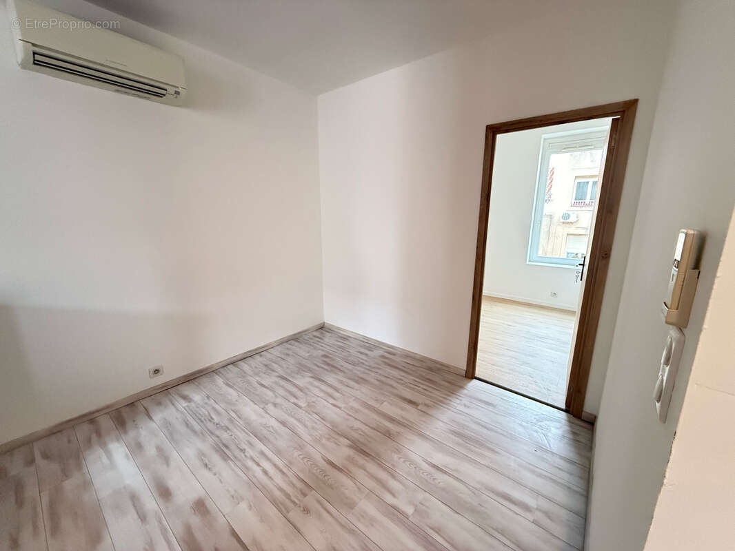 Appartement T3 lumineux 75 m2 centre-ville proche quais - photo 8