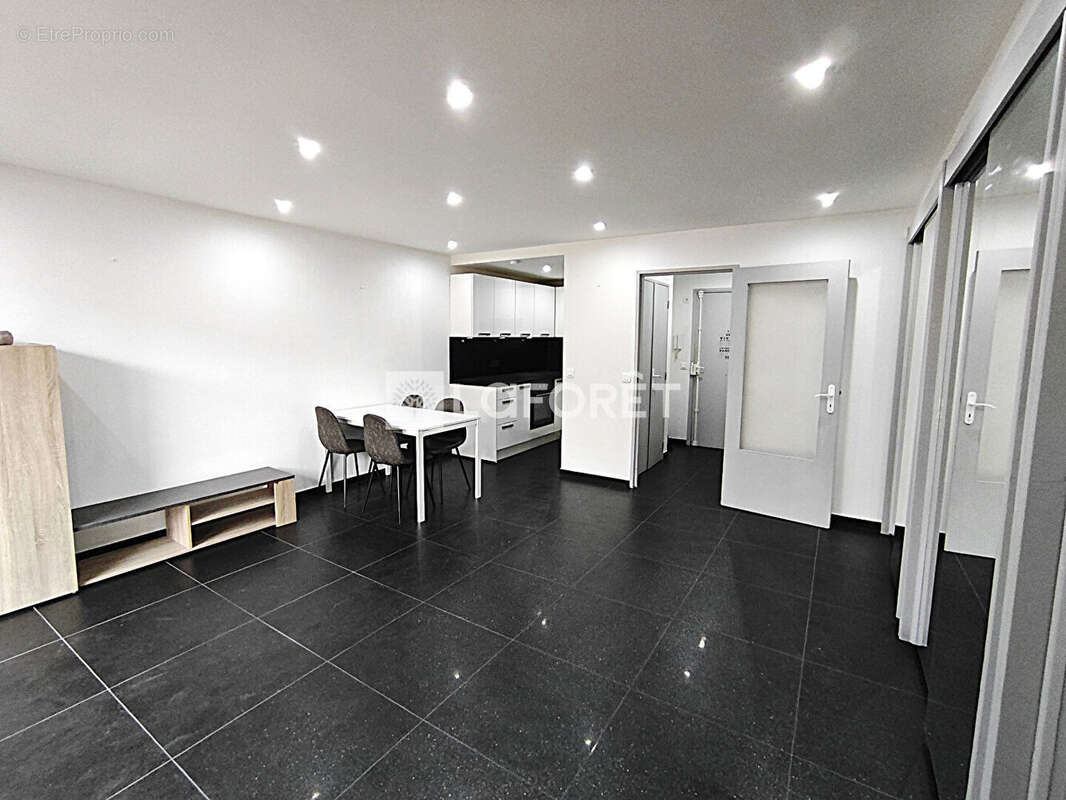 Appartement Saint Laurent Du Var 1 pièce(s) 33 m2 - photo 4