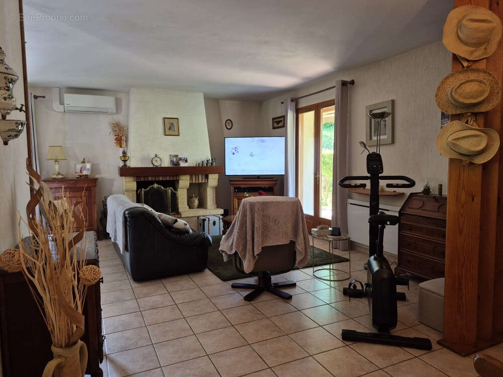 Maison à PREIGNAN