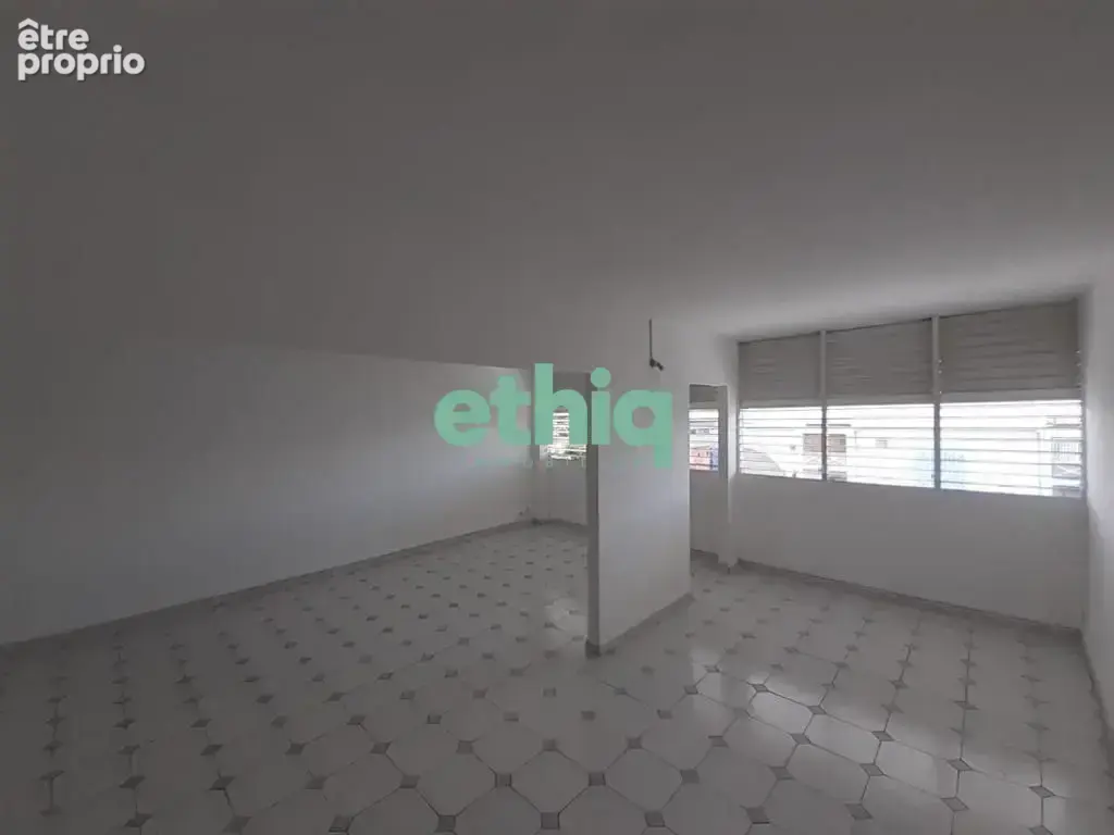 Appartement 80 m² à Les Abymes  - photo 1