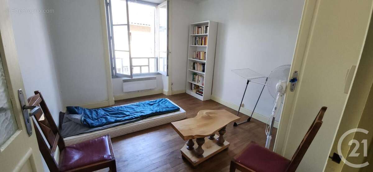 Appartement à LAROQUEBROU