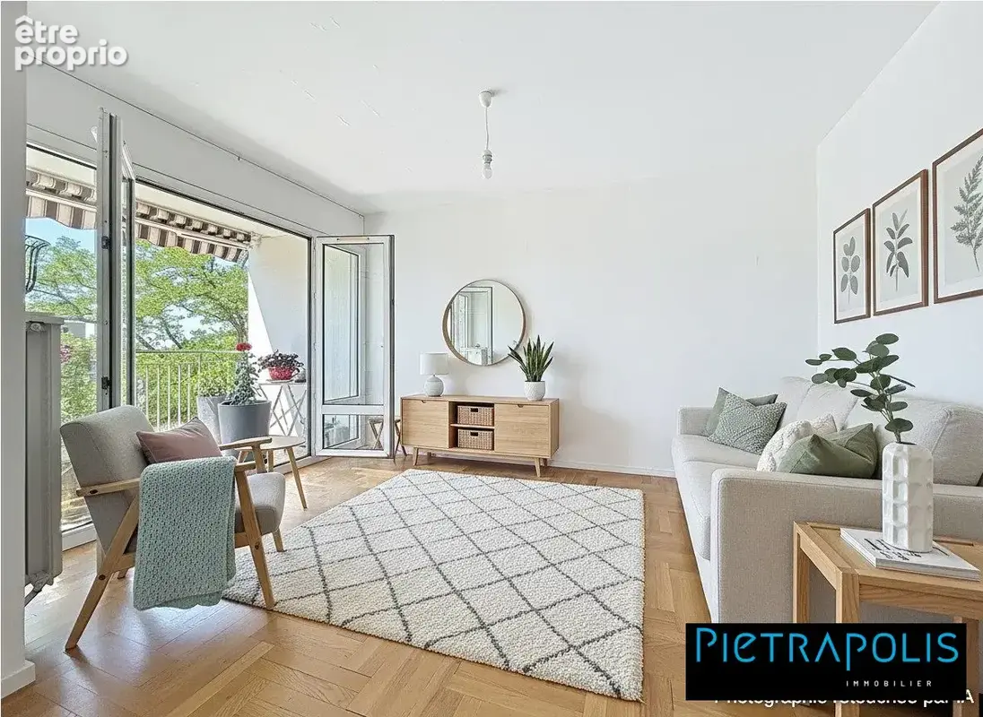 Appartement à SAINTE-FOY-LES-LYON