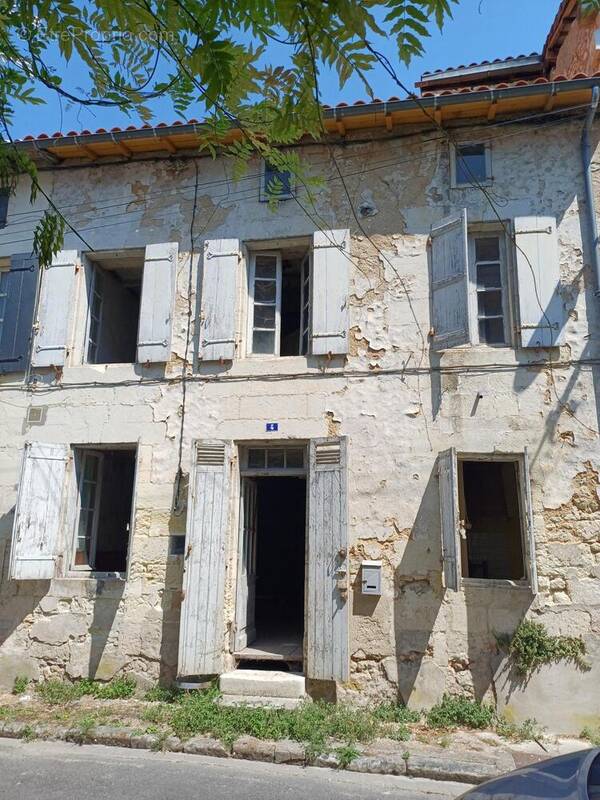 Photo 1 - Maison à CHALAIS