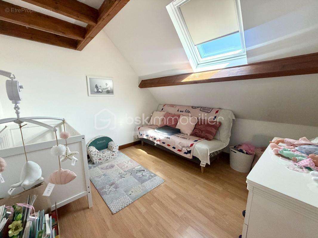 Maison divisée 110m2 – Lot arrière – T4 + T2 en duplex avec dépendance - photo 8