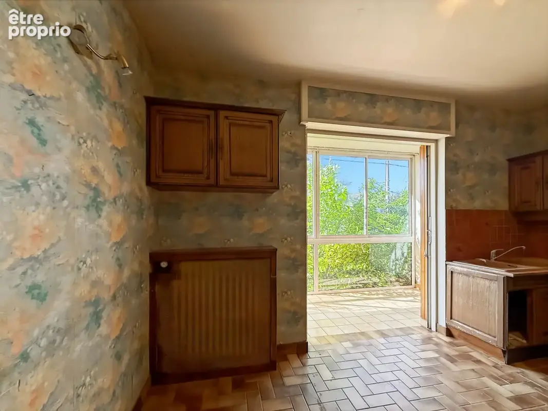 Cébazat   maison familiale 5 pièces   4 chambres   terrain 615 m2   beau potentiel - photo 8